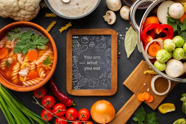 Chalkboard With Frame Of Vegetables Psd