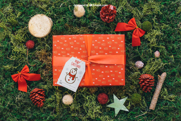 Christmas Mockup With Present Box Psd