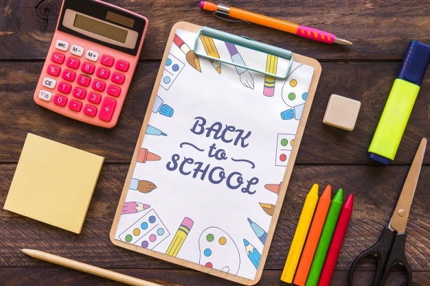 Clipboard Mockup With Back To School Concept Psd
