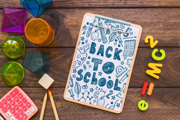 Clipboard Mockup With Back To School Concept Psd
