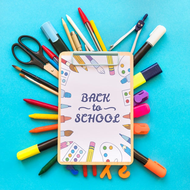 Clipboard Mockup With Back To School Concept Psd