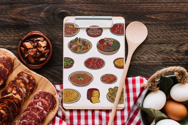 Clipboard Mockup With Food Concept Psd