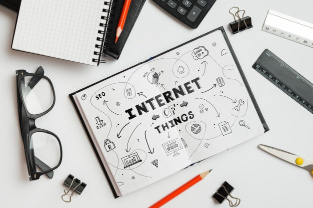 Clipboard Mockup With Office Elements Psd