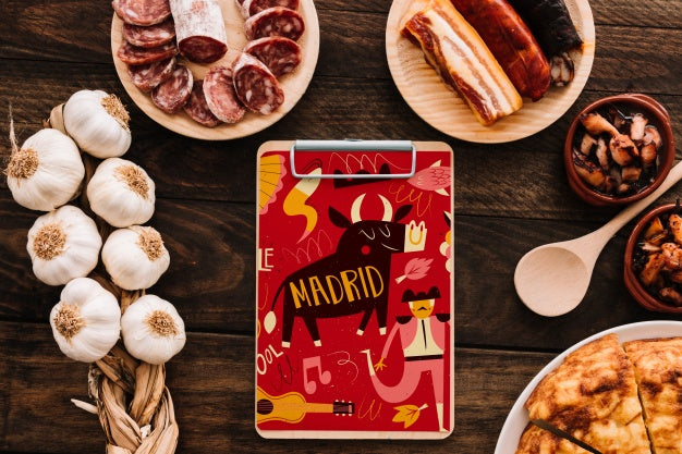 Clipboard Mockup With Traditional Spanish Food Psd