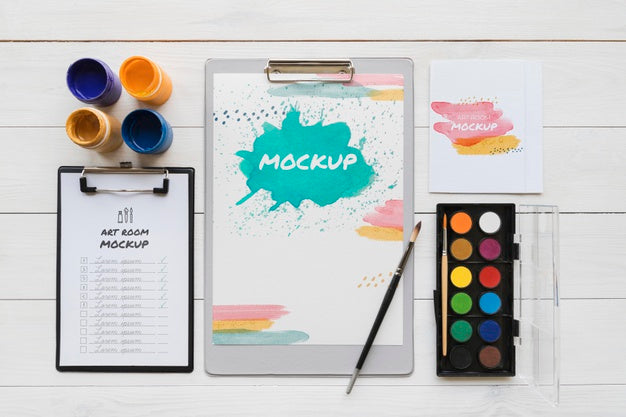 Clipboard With Brush Top View Psd