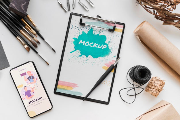 Clipboard With Brush Top View Psd