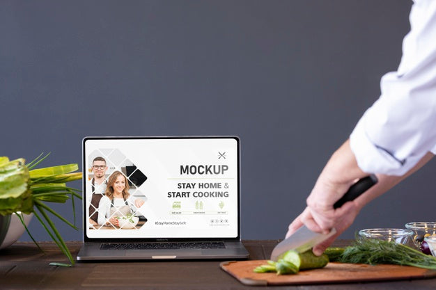 Close-Up Hand Cutting Vegetable With Knife Psd