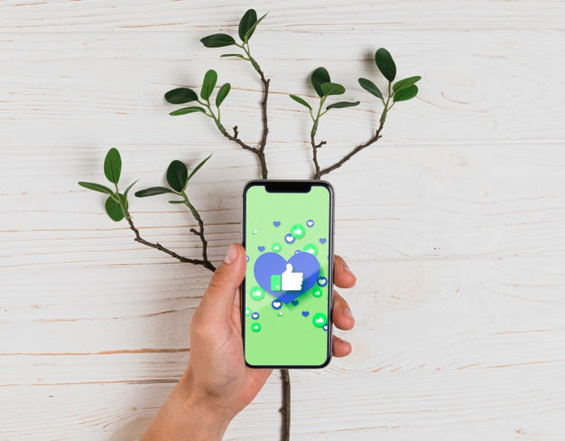 Close-Up Man Holding Smartphone Psd