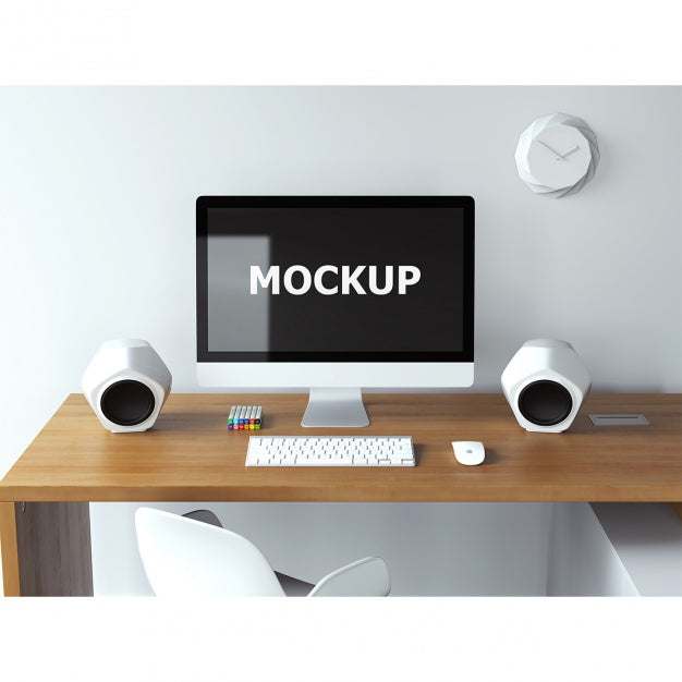 Computer Mockup On Desk Psd