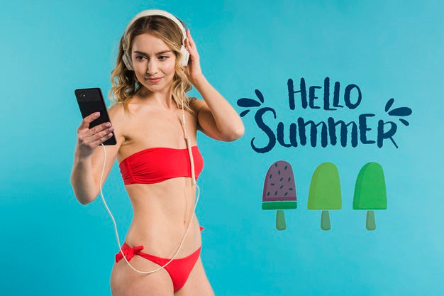 Copyspace Mockup With Summer Concept Next To Attractive Woman Psd