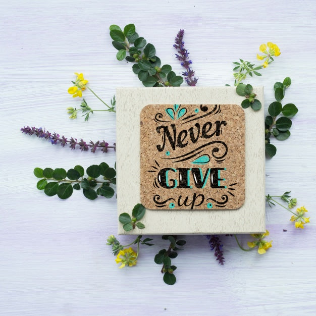 Cork Plate Mockup With Floral Decoration Psd