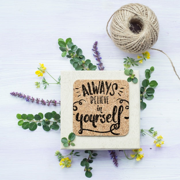 Cork Plate Mockup With Floral Decoration Psd