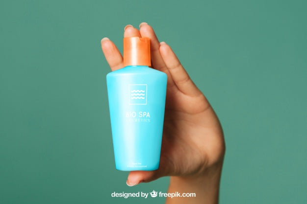 Cosmetic Creme Mockup With Hand Psd