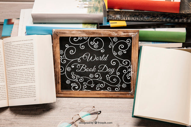 Creative Literature Mockup With Slate Psd