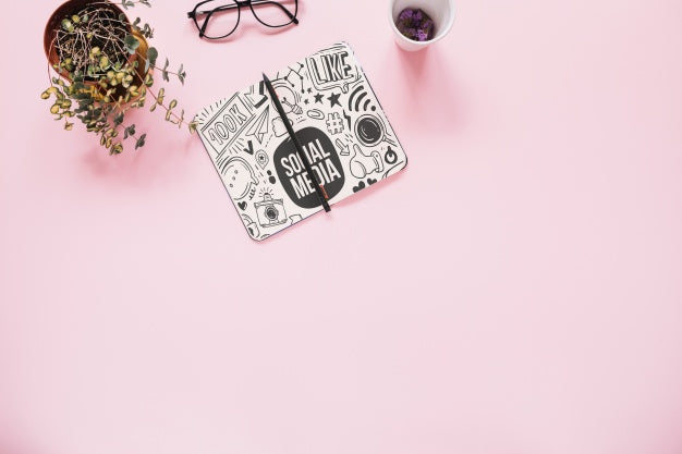 Creative Social Media And Internet Mockup With Booklet Or Cover Psd