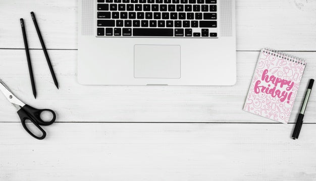 Creative Social Media And Internet Mockup With Laptop Keyboard Psd