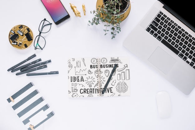 Creative Social Media And Internet Mockup With Laptop Keyboard Psd