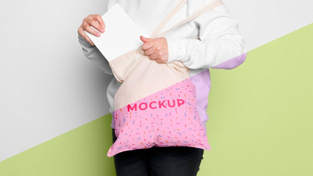 Cute Bag Concrpt Mock-Up Psd