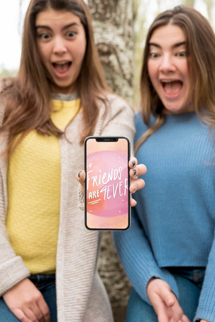 Cute Friends Excited About Friendship Day Psd