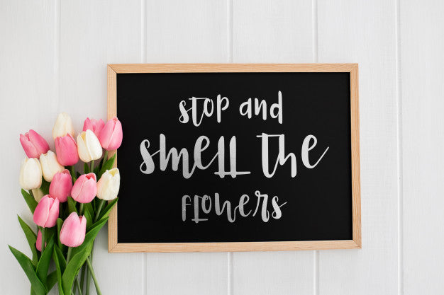Cute Message On Blackboard Spring Concept Mockup Psd