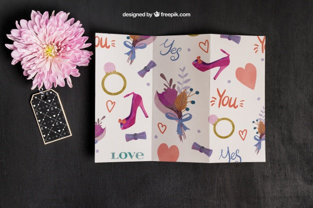 Cute Mockup With Trifold Paper Psd