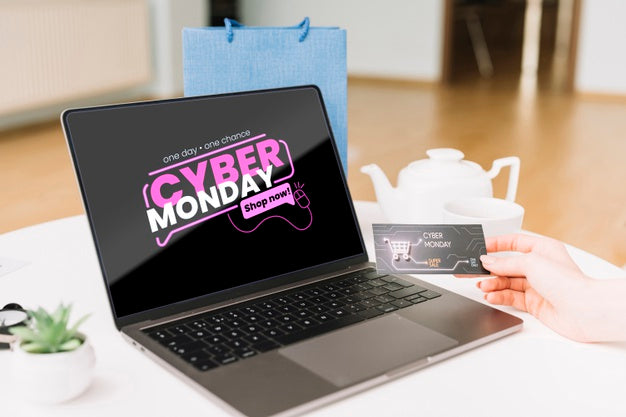 Cyber Monday Concept Mock-Up On Desk Psd