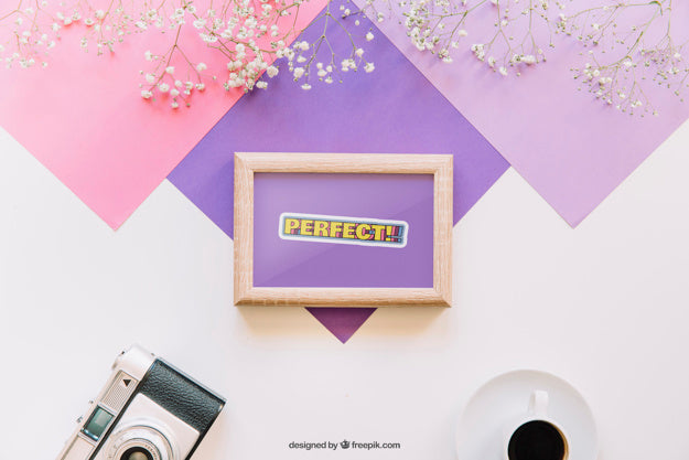 Decorative Botanical Mockup With Wooden Frame Psd