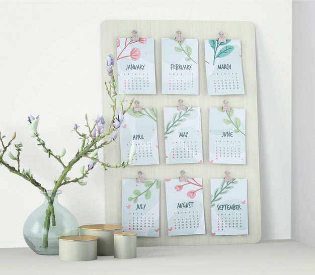 Decorative Calendar Mockup On Wall Psd