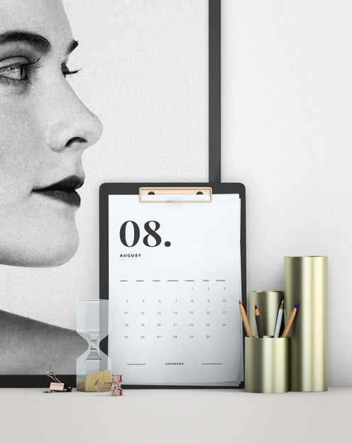 Decorative Mock Up Minimalistic Calendar Psd