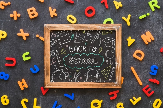 Decorative Slate Mockup With Back To School Concept Psd