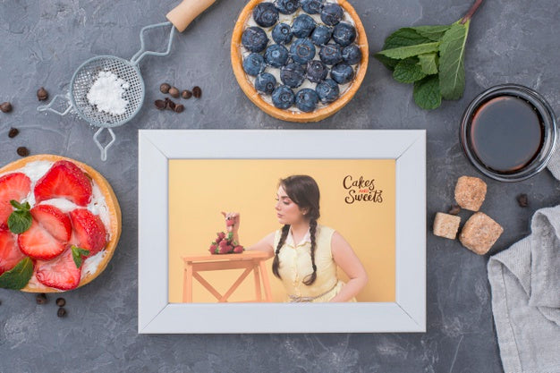 Delicious Dessert Concept Mock-Up Psd