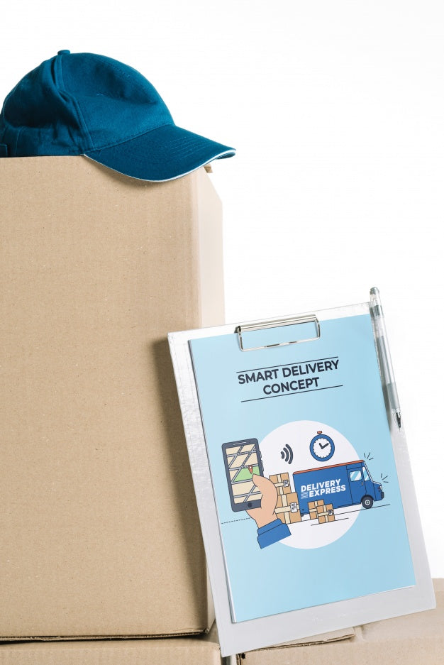 Delivery Mockup With Clipboard Psd