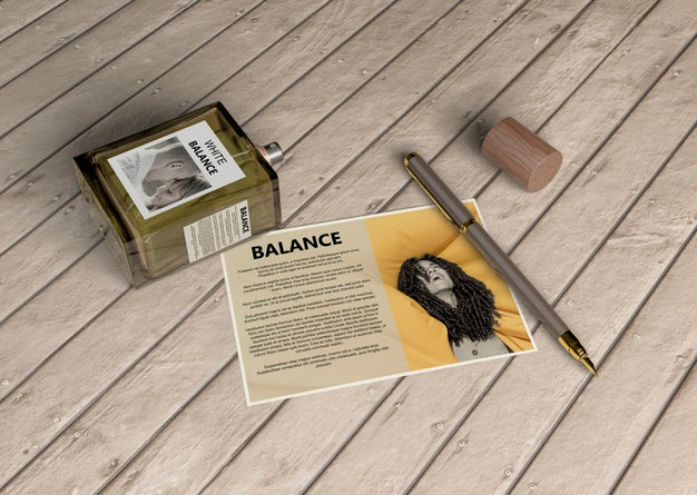 Descriptive Card Beside Bottle Of Perfume Psd