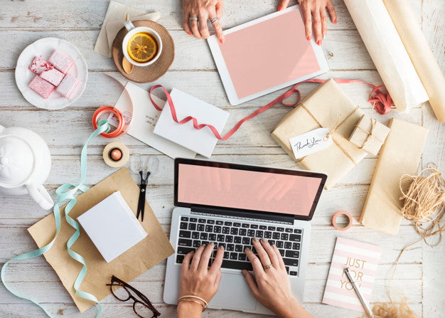 Design Space Mockup With Laptop Psd