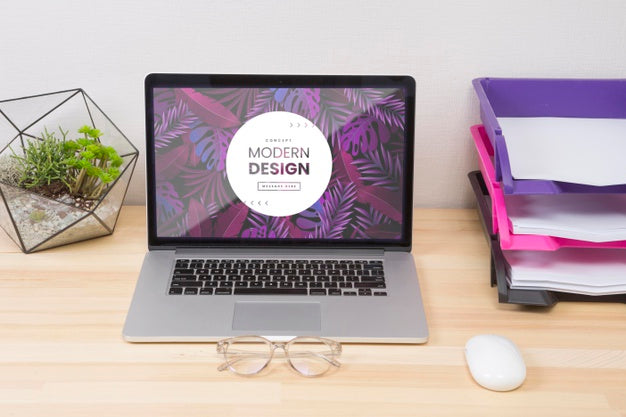 Desk Concept With Laptop And Glasses Psd
