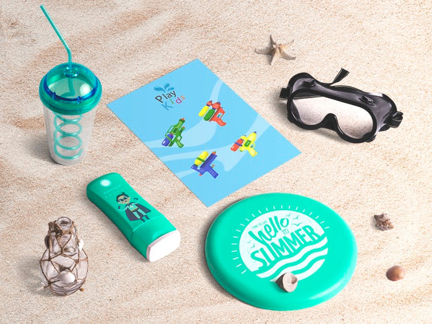Editable Isometric Cover Mockup With Summer Elements Psd