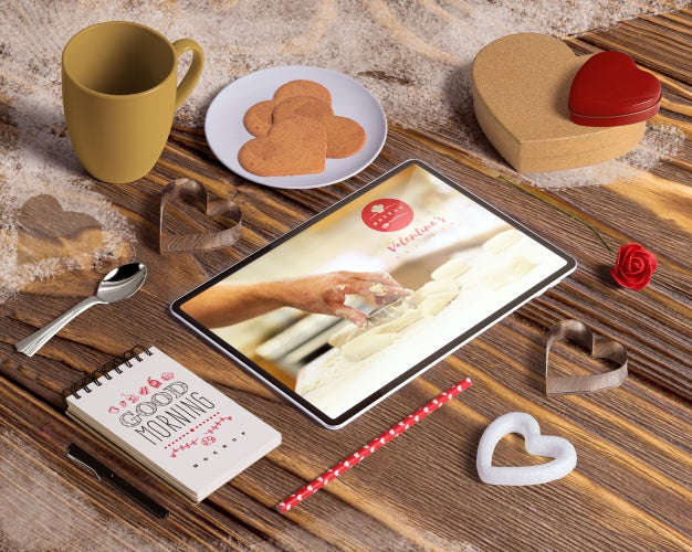 Editable Mockup Of Isometric Valentine Elements Psd