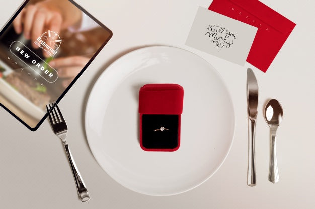 Editable Mockup Of Valentine Elements Psd