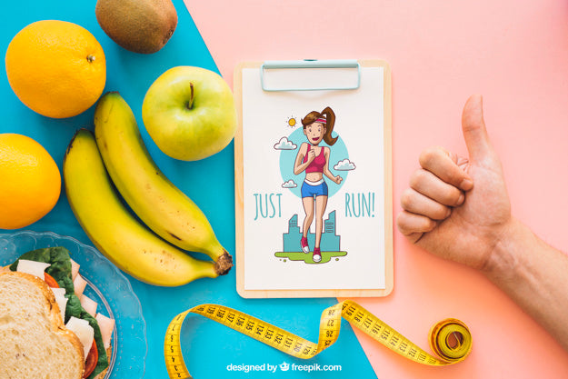 Fitness Mockup With Clipboard And Hand Gesture Psd
