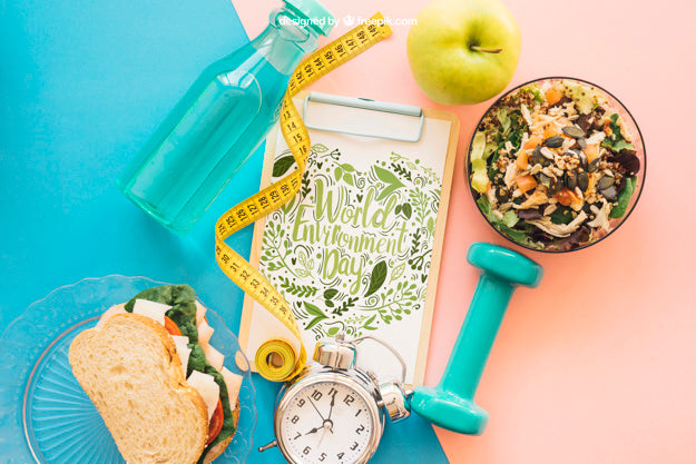 Fitness Mockup With Clipboard And Salad Psd