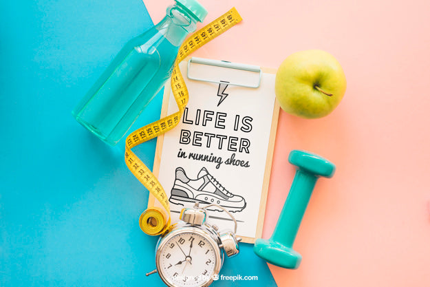 Fitness Mockup With Clipboard And Sports Elements Psd