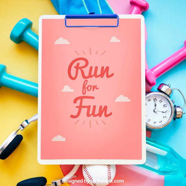 Fitness Mockup With Clipboard On Workout Elements Psd