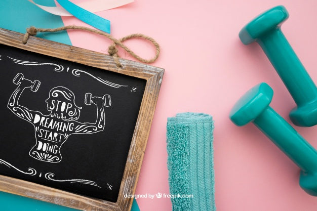 Fitness Mockup With Dumbbells And Slate Psd