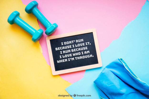 Fitness Mockup With Slate, Dumbbells And Towel Psd