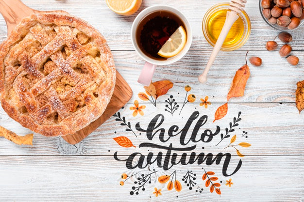 Flat Lay Autumn Breakfast With Pie Psd