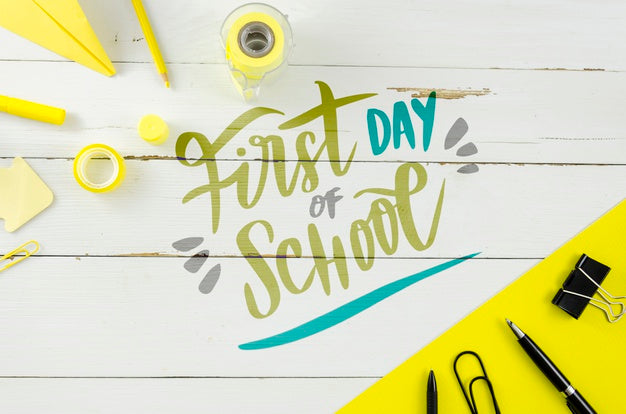 Flat Lay Back To School With Wooden Background Psd