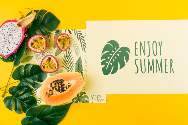 Flat Lay Card Mockup For Summer Concepts Psd
