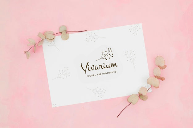 Flat Lay Card On Pink Background Psd
