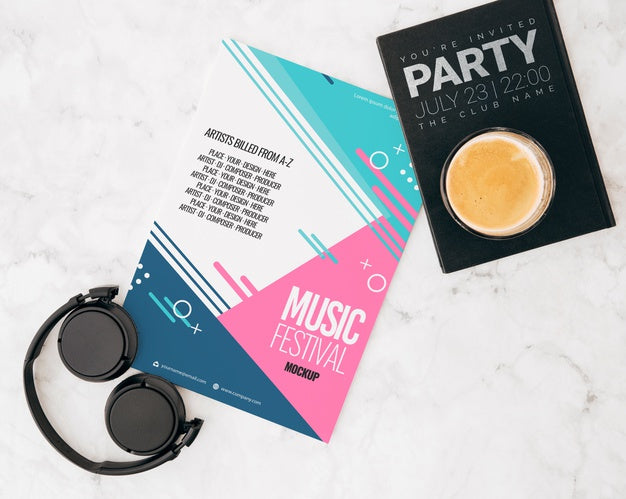 Flat Lay Cover Mockup On Workspace Psd