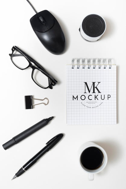 Flat Lay Desk Concept With Items Psd